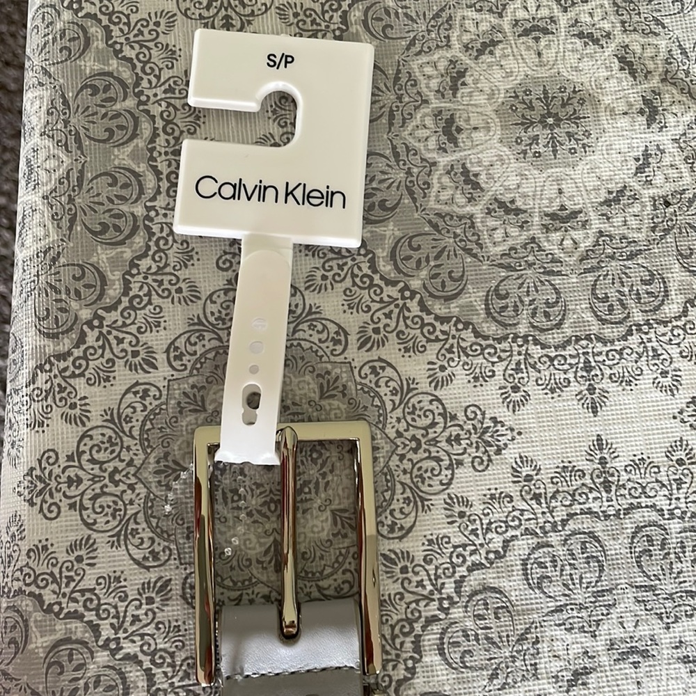 Ladies belt, light grey color new with tags